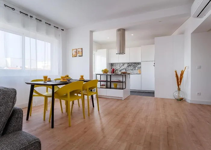 Downtown With River View And Ac By Lisbeyond * Portimão