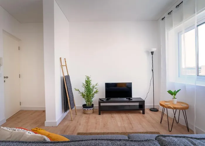 Appartement Downtown With River View And Ac By Lisbeyond