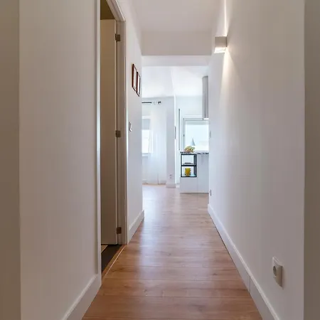 Apartament Downtown With River View And Ac By Lisbeyond *
