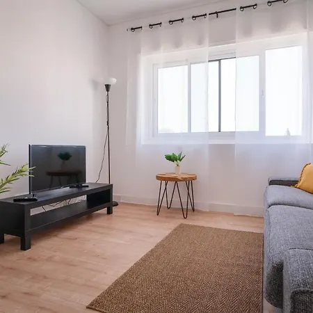 Lovely In With River View Apartamento